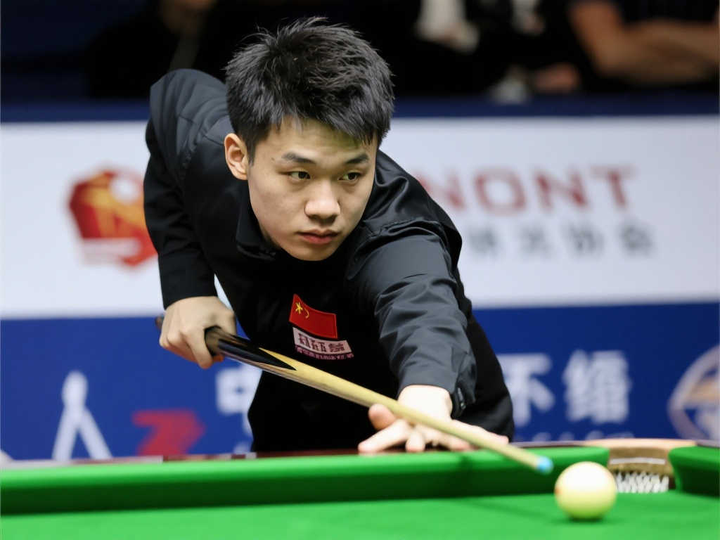 乐鱼体育(leyu)携手kayun sports推出专业的乐鱼体育官网,zh-cn-leyu.me 提供丰富的体育最新活动及游戏娱乐场内容。用户通过网页版登录入口地址或APP下载,随时随地享受高清赛事直播与丰富娱乐互动。平台设有多种体育竞猜玩法与游戏体验,安全可靠,专业服务,致力于打造玩家信赖的在线娱乐平台。-1